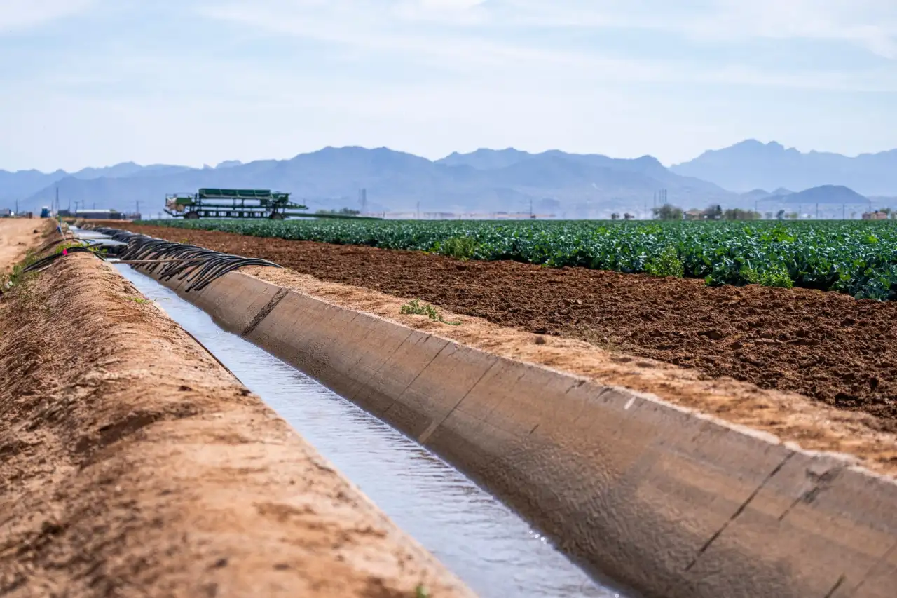 上海朗蹬电子FR4覆铜板产品规格与性能参数全解析