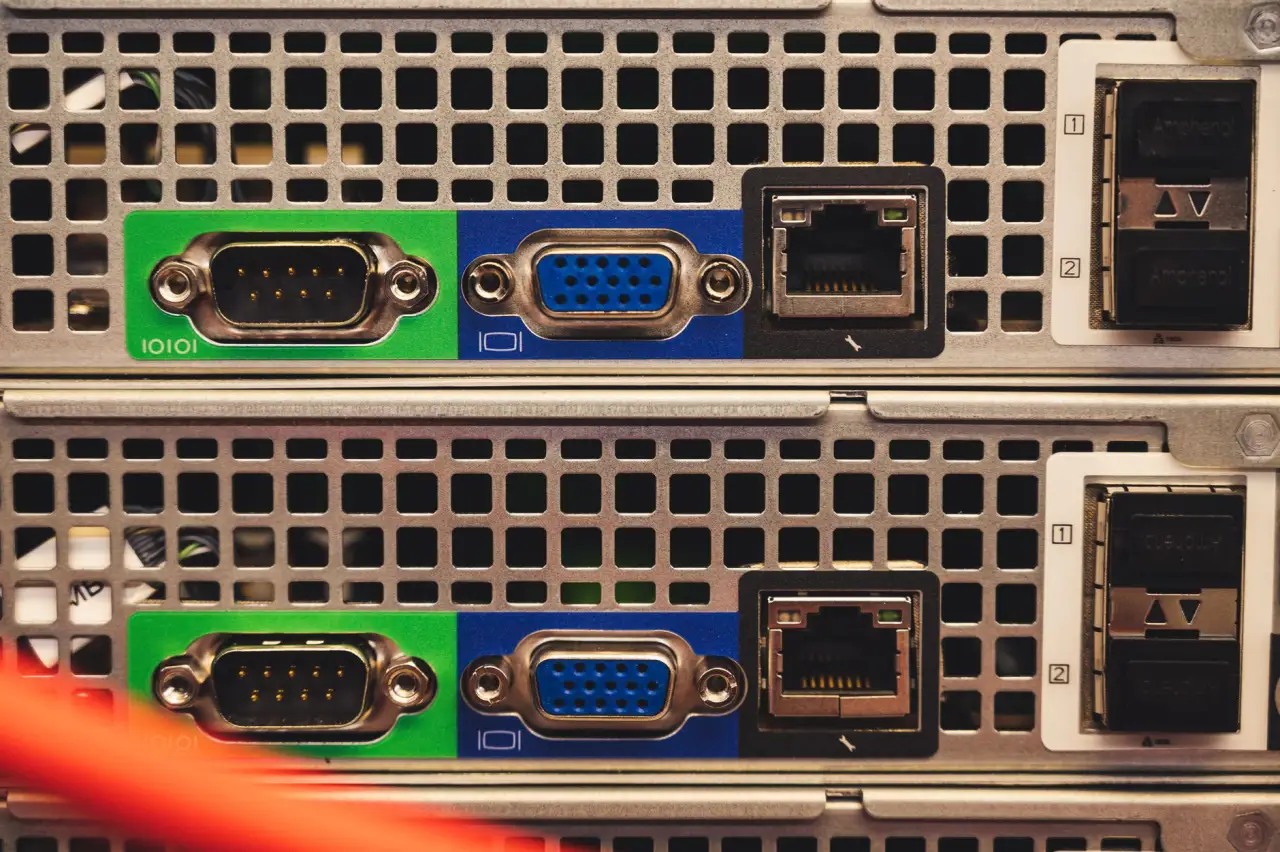 FR4覆铜板与高频板性能差异解析：PCB制造企业如何按需选材