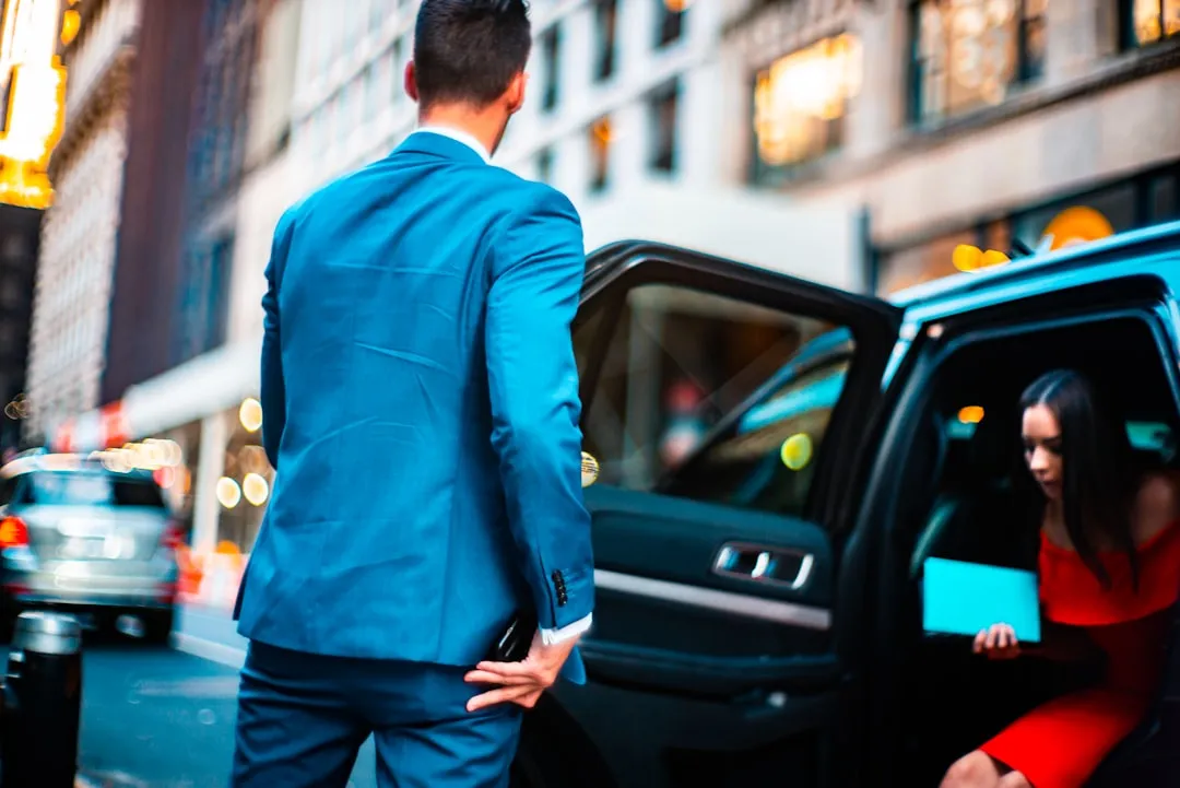 FR4覆铜板与高频板性能差异解析：PCB材料选型关键技术要点